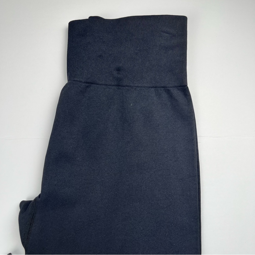 OQQ Black Straight Leg Leggings – Size L - Picture 6 of 8